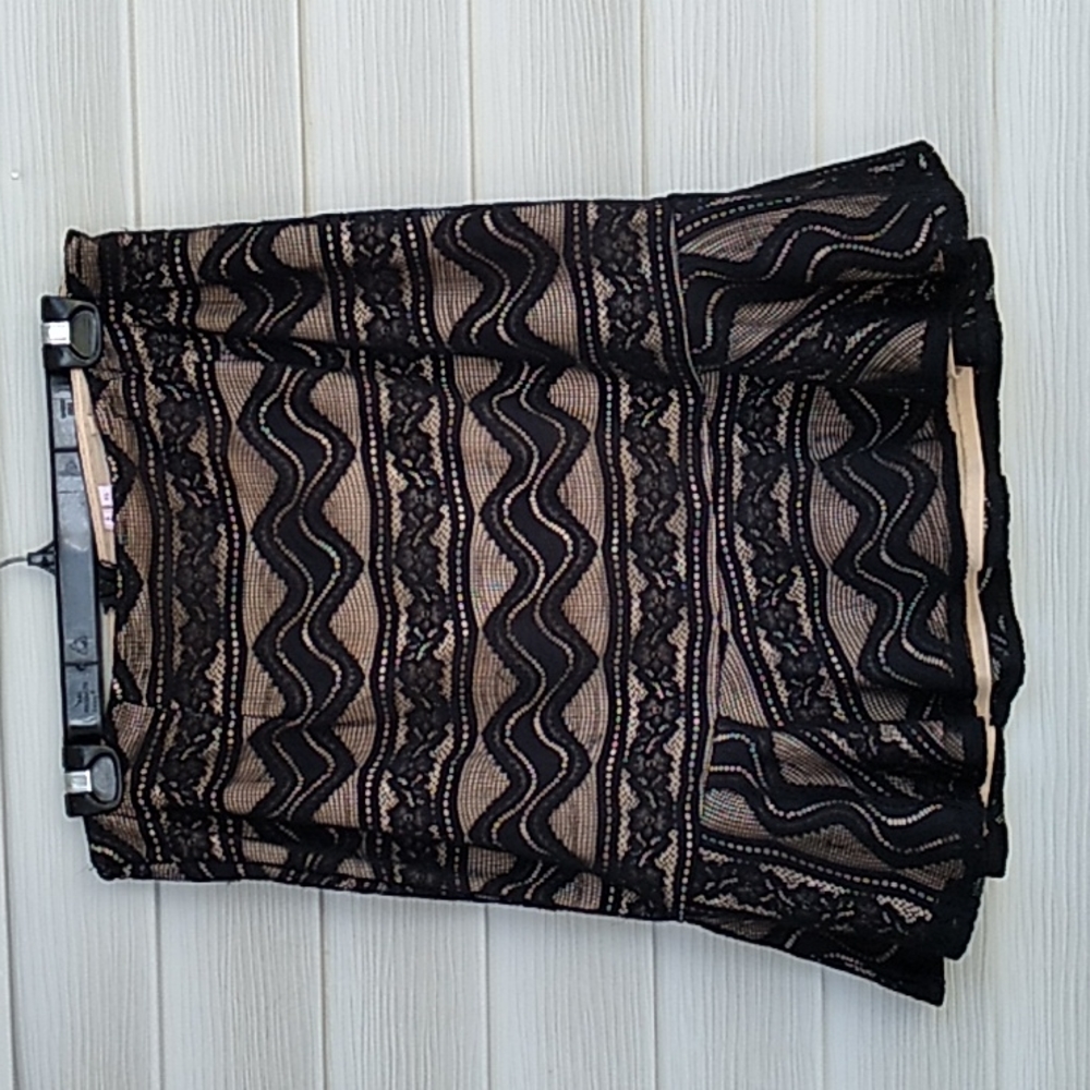Vintage Black Lace Skirt with Lining inside - Picture 2 of 5